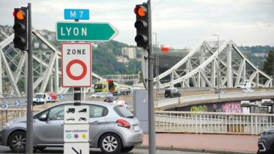 Ma ville est-elle une ZFE ? Guide pratique, carte et vignette 2026