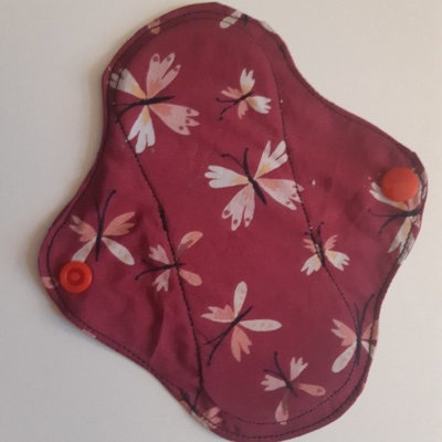 Protège slip en coton bio lavable Papillon Violet petit format - 15,8 cm