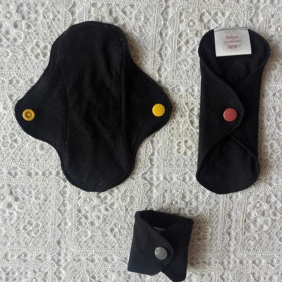 Protège slip en coton bio lavable noir petit format - 15,8 cm