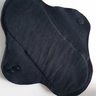Serviette hygiénique en coton bio lavable Noire - Taille standard  - 22 cm