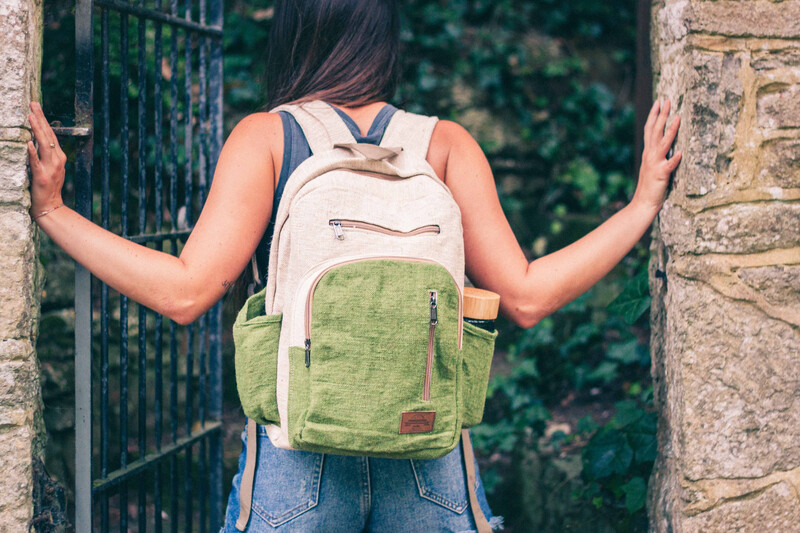 Sac à dos vegan vert en chanvre et lin TheProudLondon